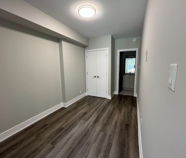 For Lease - 1295 SUMMERVILLE Avenue Unit# 102, Carlington - Central... - Photo 5