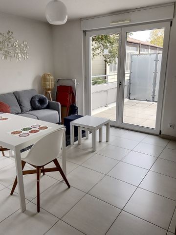 Location Appartement 2 pièces 42m² TROYES 10000 - Photo 2