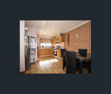 7/1 Moss Court, Glenroy, Vic 3046 - Photo 3