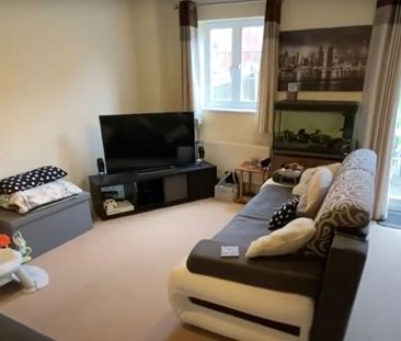 3 bedroom semi-detached house to rent - Photo 6