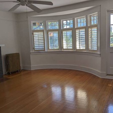 Upper suite in stunning heritage home - Photo 4