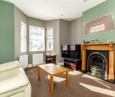 4 bedroom semi-detached house to rent - Photo 1