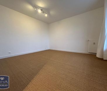 Location Appartement 1 pièce 26m² ST ETIENNE 42000 - Photo 3