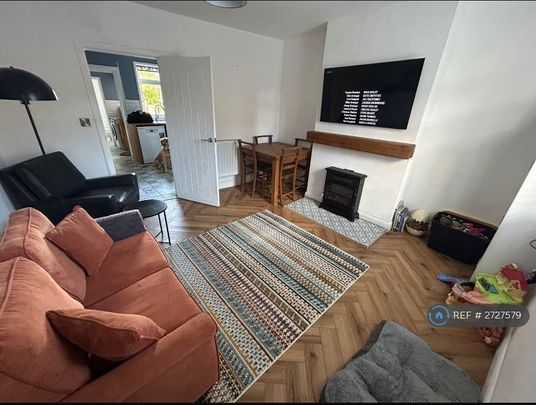 3 bedroom terraced house to rent - Photo 1
