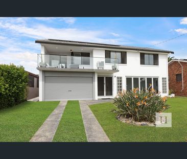 12 Highclere St, Bateau Bay, NSW 2261 - Photo 2