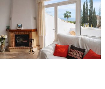 Detached Villa in Arroyo de la Miel - Photo 2