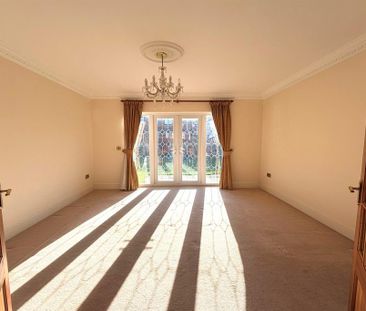 5 bedroom detached house to rent - Photo 3