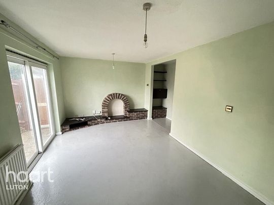 3 bedroom end of terrace house to rent - Photo 1