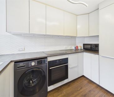 2 bedroom Town house to rent - Photo 6