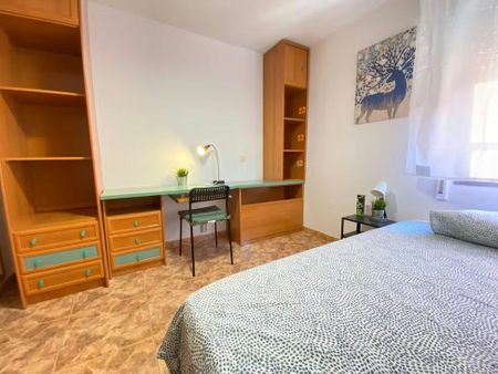 Calle de Graena, Madrid, Community of Madrid 28041 - Photo 5