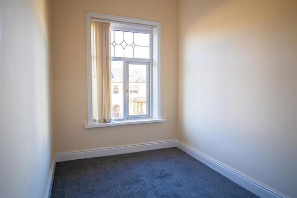 4 bedroom terraced house to rent - Photo 1