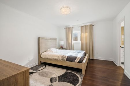 For Lease - 7 Edenbrook Crescent, Richmond Hill, Ontario - Photo 2