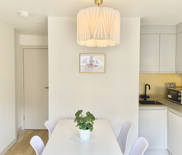 YOHO Aldgate East Room 1 Room 2 Room 3 Room 4 - Photo 3