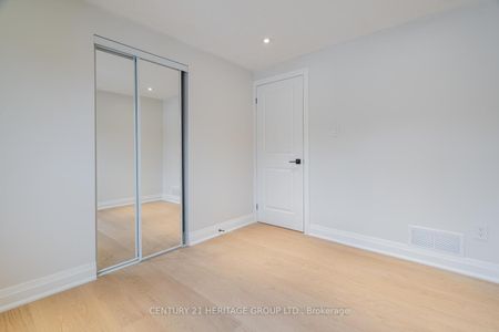 For Lease - 23 Merrylyn Drive Unit# Main, Richmond Hill, Ontario - Photo 5