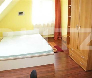 Apartament 4 camere, 130 mp plus terasa, in imobil tip vila, mobilat modern - Photo 3