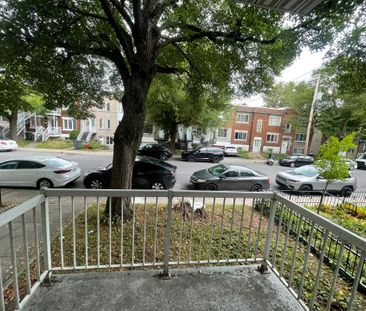 1444 Av. Émard Montréal (Le Sud-Ouest), QC H4E - Photo 1