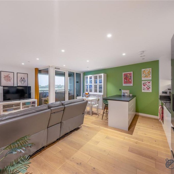 2 bedroom apartment to rent - Photo 1