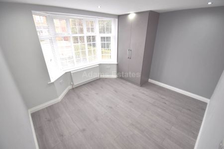 Price £4,500 pcm - Available Now - Furnished - Photo 3