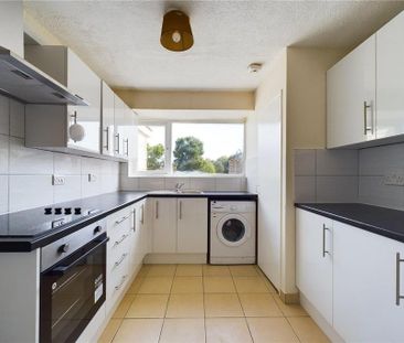 3 bedroom maisonette to rent - Photo 4