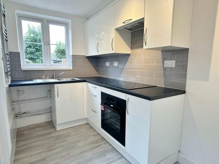 2 bedroom cottage to rent - Photo 2