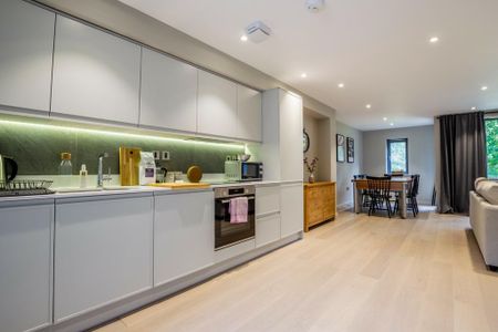 3 bedroom townhouse to rent - Photo 4