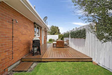 A Bright Beachside Sanctuary with Inspired Outdoor Living - Photo 3