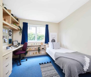 Single Ensuite Room - Photo 2