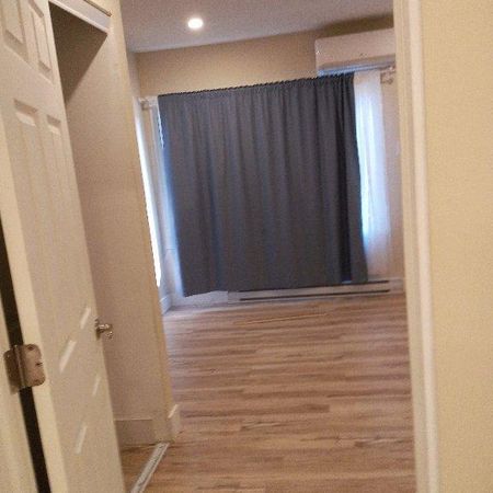very nice and big 3.5 apartment for rent-APPLIANCES INCLUDED - Photo 4