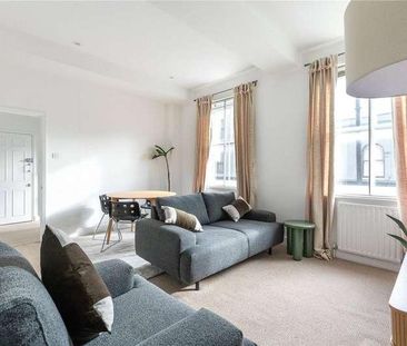 First Floor Flat, Islington Park Street, London, N1 - Photo 2