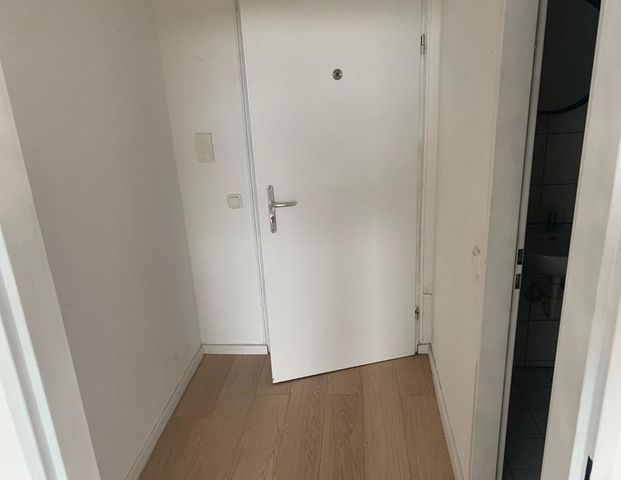 1-Zimmer-Wohnung mit Balkon & Aufzug in Grevenbroich-Orken - Foto 1