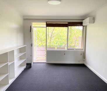 Prime Location, neat and tidy one bedroom home !! - Photo 5