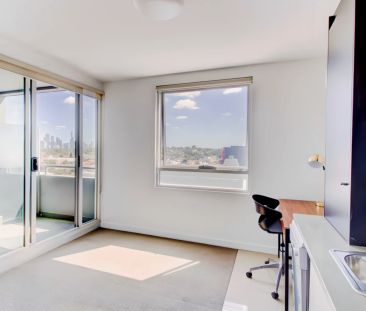 Medium 1 Bedroom with balcony - Photo 2