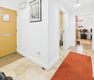2 bedroom penthouse to rent - Photo 6