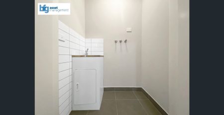 Spacious 2 Bedroom Townhouse! - Photo 4