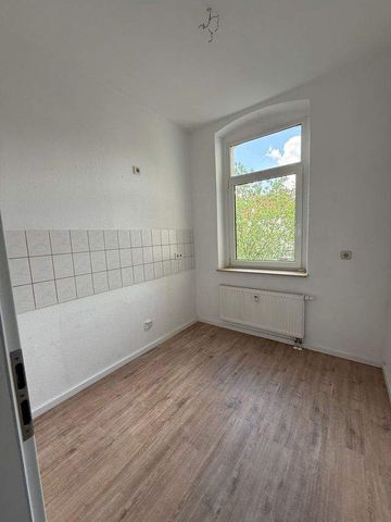 Schöne helle 2 Raum Wohnung in Zwickau Pölbitz ab sofort zu vermieten - Photo 4