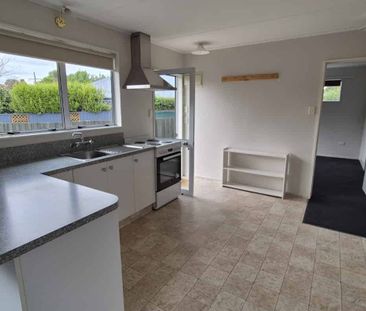 Close to Renwick School - Photo 5