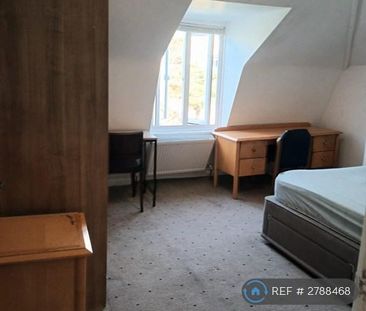 1 bedroom in a house share to rent - Photo 6