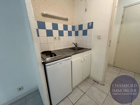 BLOIS - Avenue de Vendôme - Studio - Photo 2