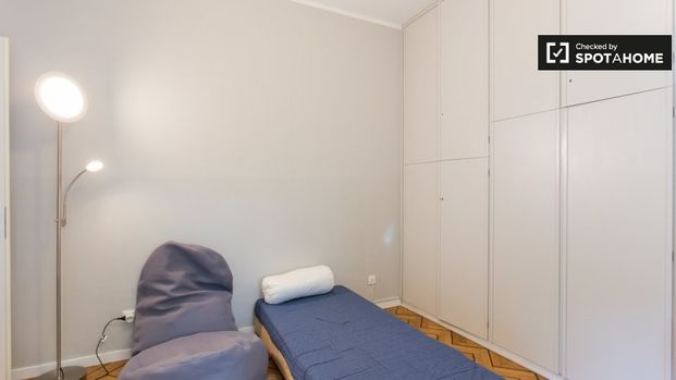 Viale Giovanni Suzzani, Milan, Lombardy 20162 - Photo 1