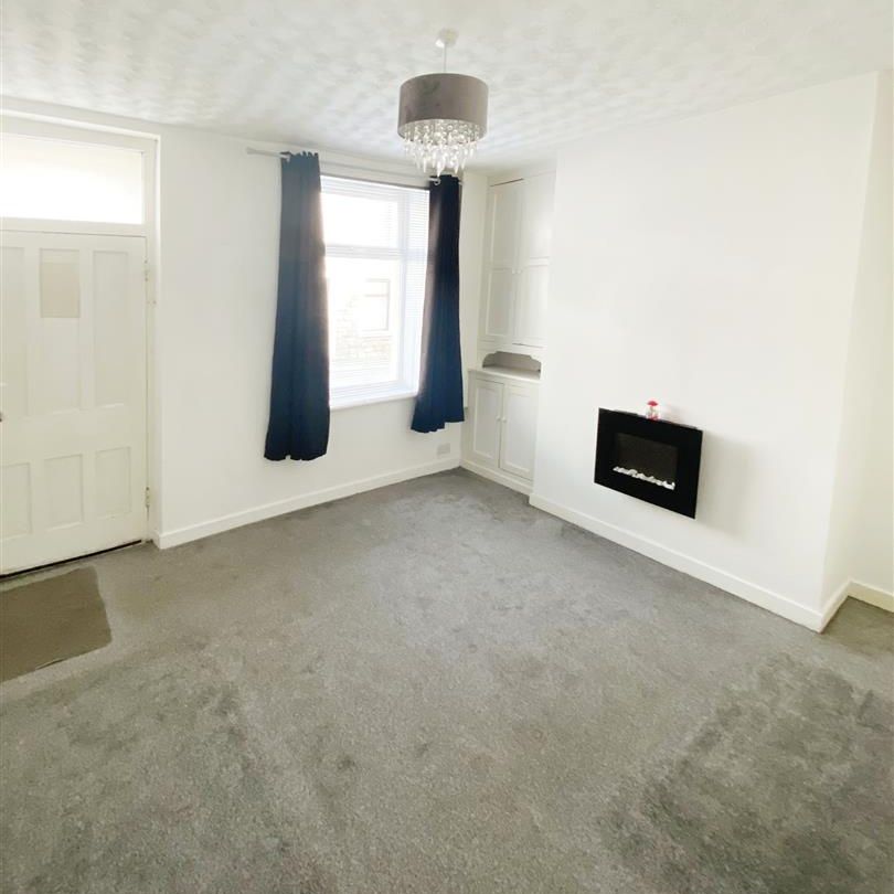 2 bed terraced house to rent in Ingham Street, Padiham, BB12 - Photo 1