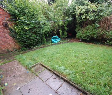 3 bedroom terraced house to rent - Photo 5