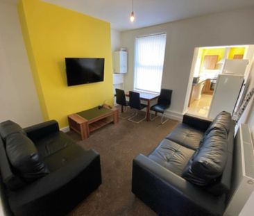 Highfield Road, Salford - Photo 5