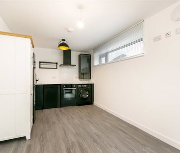 Bartley Street, Bedminster - Photo 3