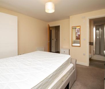 2 bedroom house to rent - Photo 1