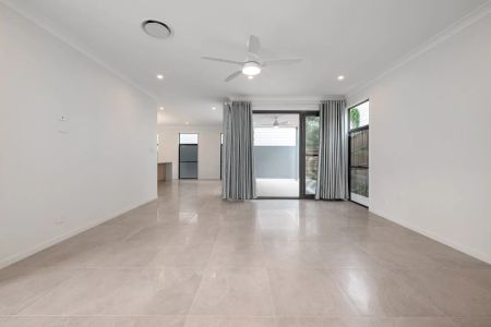 21A Brook Street, South Brisbane. - Photo 2