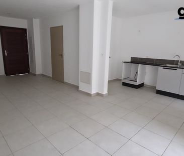 Location Appartement 3 pièces 55m² CAYENNE 97300 - Photo 2