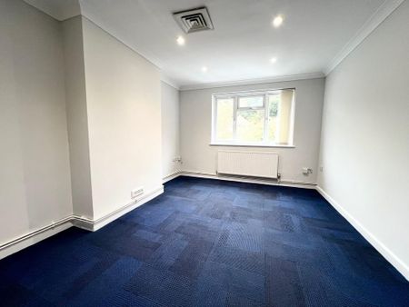 2 bedroom maisonette to rent - Photo 3