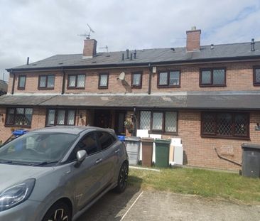 2 bed Terraced - To Let - Photo 3