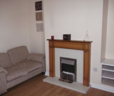 2 bed Terraced - To Let - Photo 1