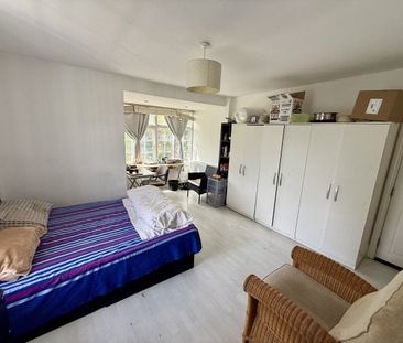 Bromwich Road, Worcester, WR2 - Photo 3